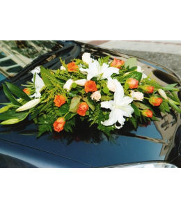 Decoration of the Wedding Car with Orange Roses