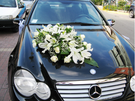 Car Decoration with white roses
